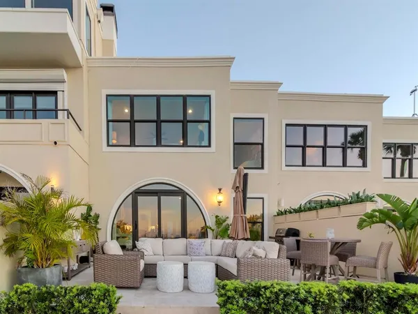 $1,550,000 | 2807 West Hawthorne Road, Unit 11, Tampa, FL 33611