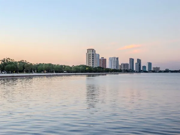 $1,550,000 | 2807 West Hawthorne Road, Unit 11, Tampa, FL 33611