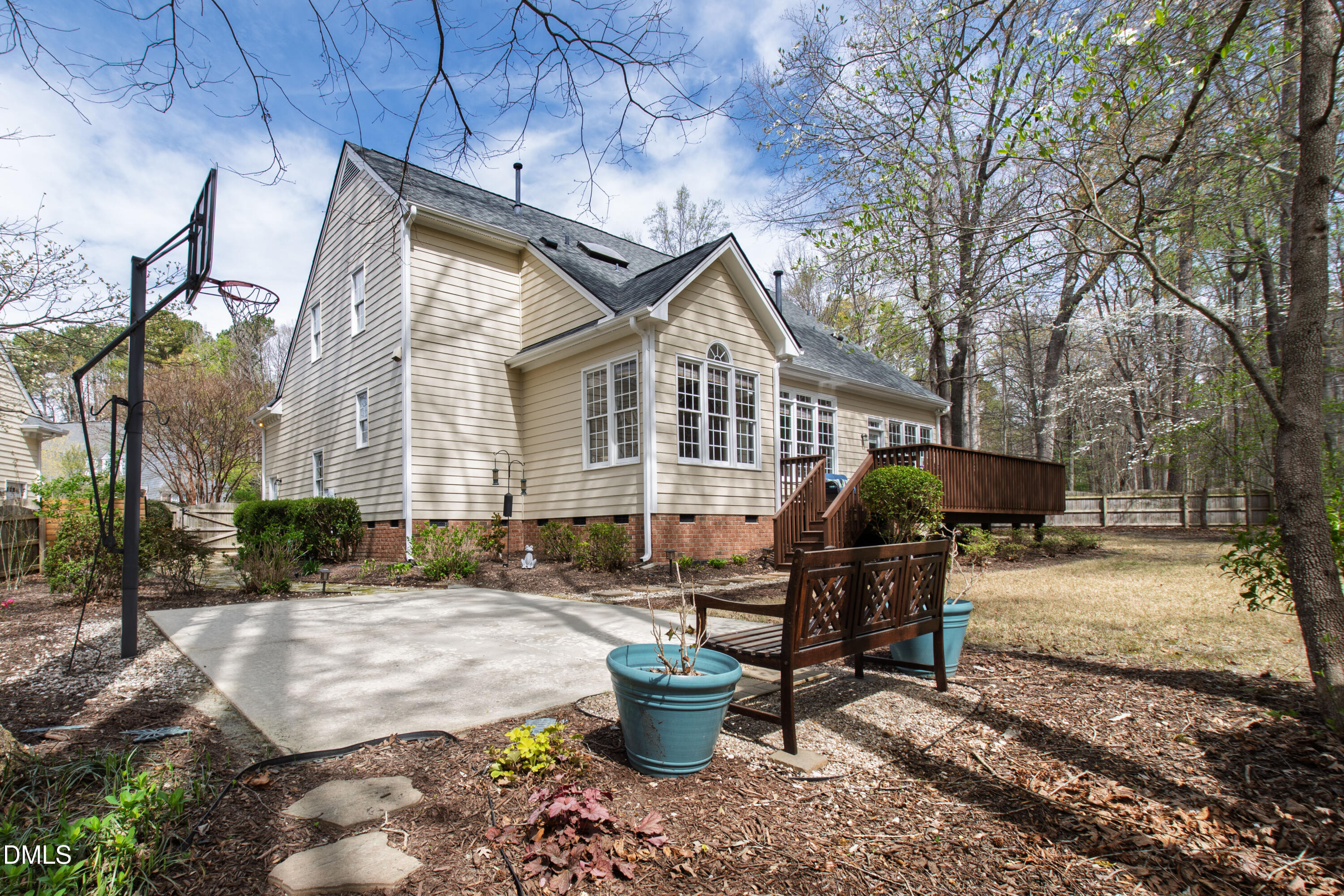 126 Barnes Spring Court Cary, NC 27519 - Photo 8 of 71 Barnes (61)