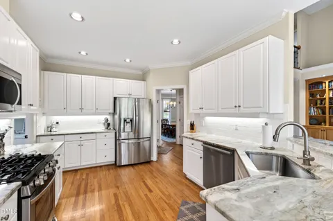 $825,000 | 126 Barnes Spring Court, Cary, NC 27519