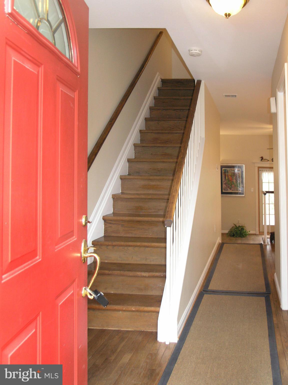 2125 Golf Course Drive Reston, VA 20191 - Photo 2 of 30 Foyer