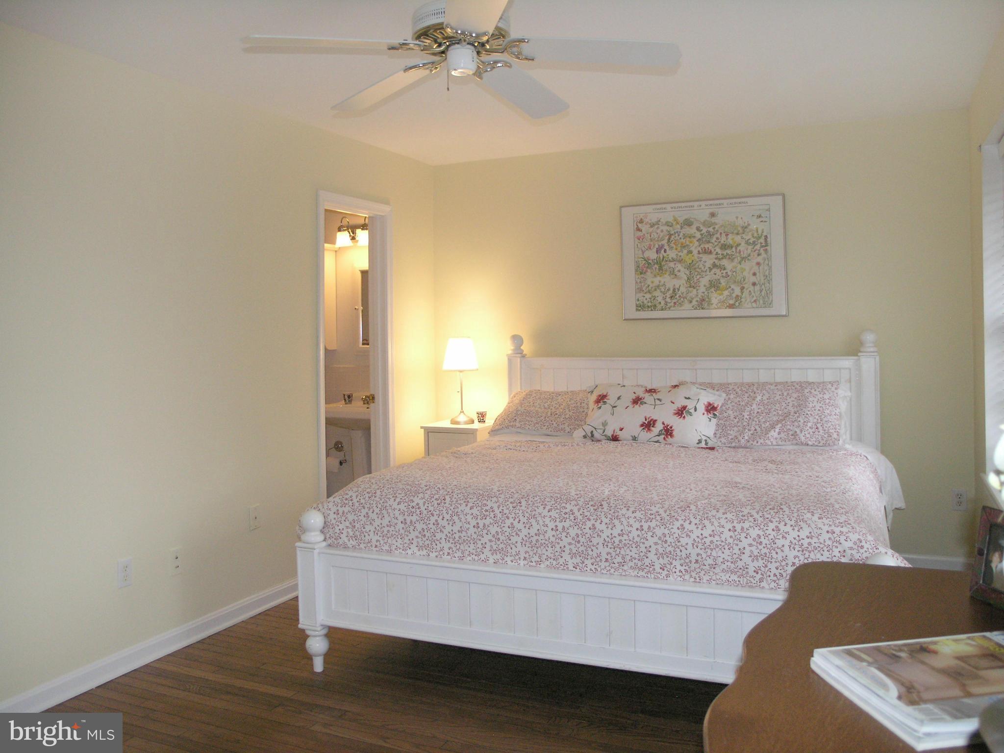 2125 Golf Course Drive Reston, VA 20191 - Photo 17 of 30 Bedroom (Master)