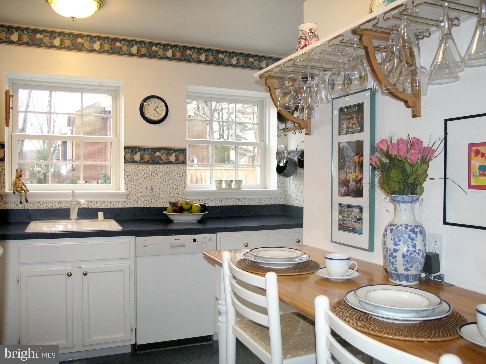 2125 Golf Course Drive Reston, VA 20191 - Photo 6 of 30 Kitchen