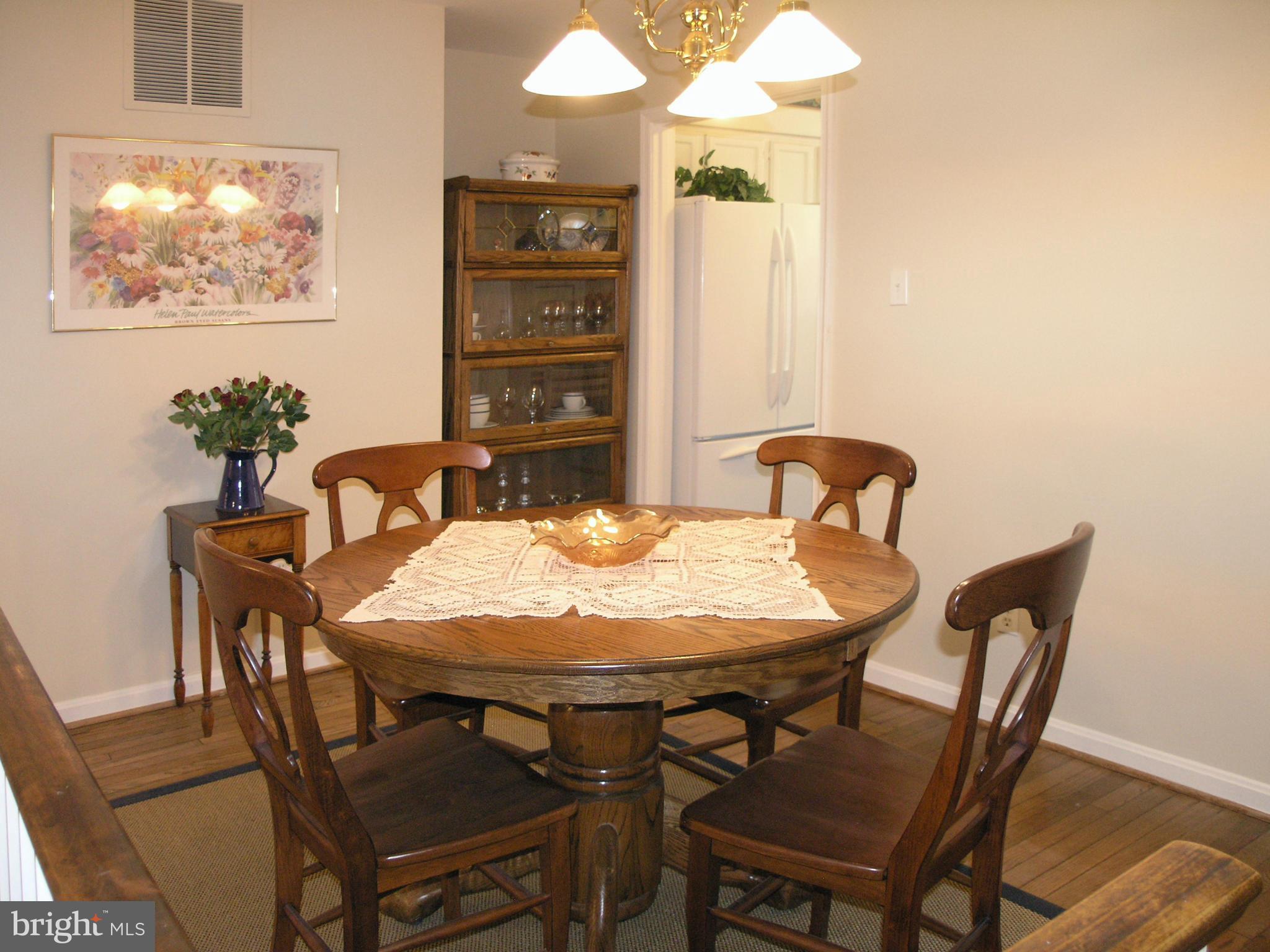 2125 Golf Course Drive Reston, VA 20191 - Photo 8 of 30 Dining Room