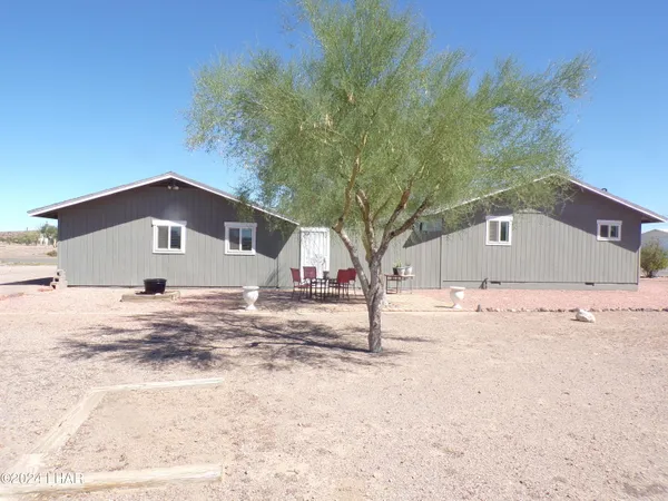 $235,000 | 44351 Main Street, Bouse, AZ 85325