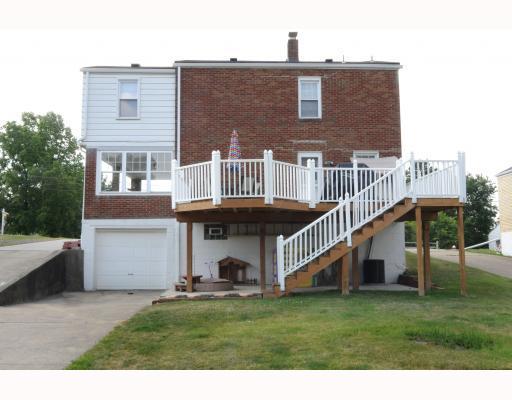 10 Vigne Road Coraopolis, PA 15108 - Photo 18 of 18 Exterior Back.