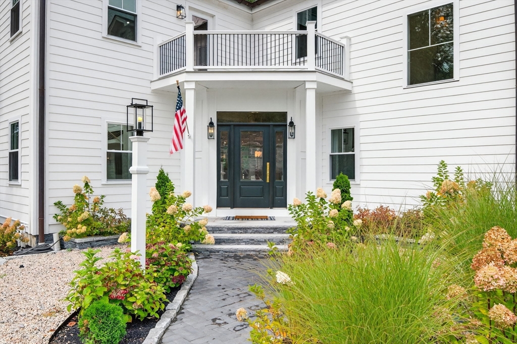 738 Smith Neck Road Dartmouth, MA 02748 - Photo 2 of 42 a front view of a house with a yard