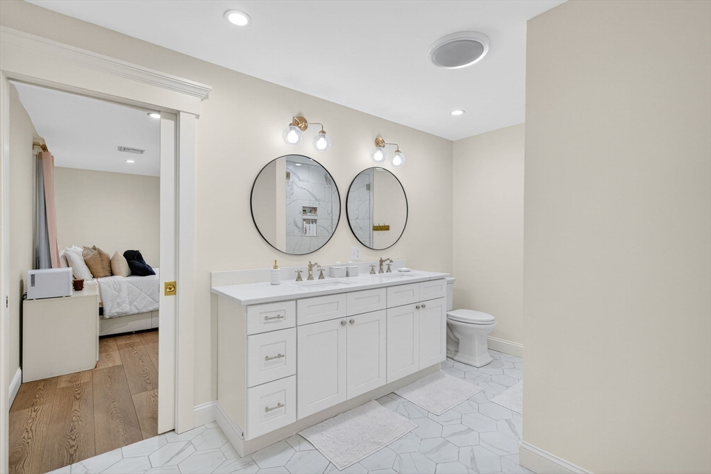 738 Smith Neck Road Dartmouth, MA 02748 - Photo 33 of 42