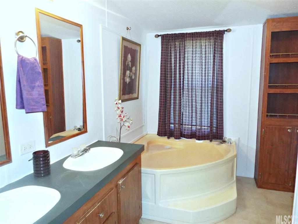 4332 Anderson Mountain Road Maiden, NC 28650 - Photo 10 of 21 Gallery Image 10