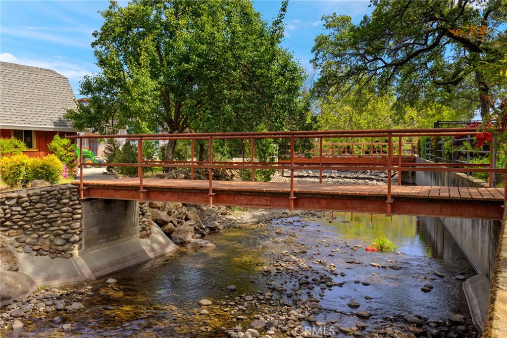 3582 Keefer Road Chico, CA 95973 - Photo 37 of 75 a view of a house with a ocean view