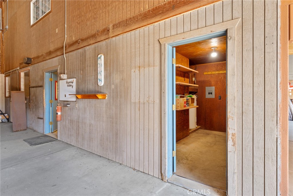 3582 Keefer Road Chico, CA 95973 - Photo 47 of 75 a view of a hallway with a room