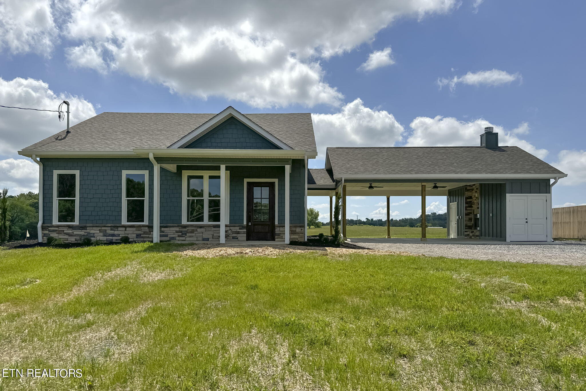 2388 Valley Home Road Talbott, TN 37877 - Photo 6 of 27 IMG_10092