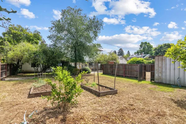 $615,000 | 1641 Walnut Avenue, Escalon, CA 95320