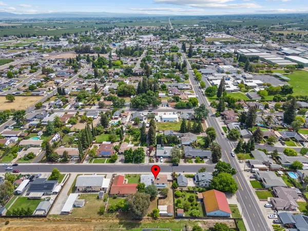 $615,000 | 1641 Walnut Avenue, Escalon, CA 95320