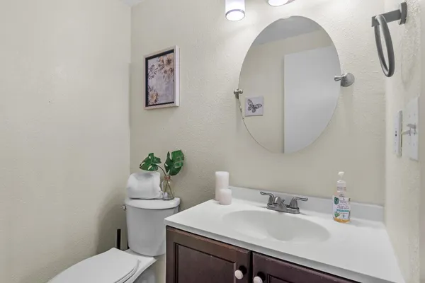 $615,000 | 1641 Walnut Avenue, Escalon, CA 95320