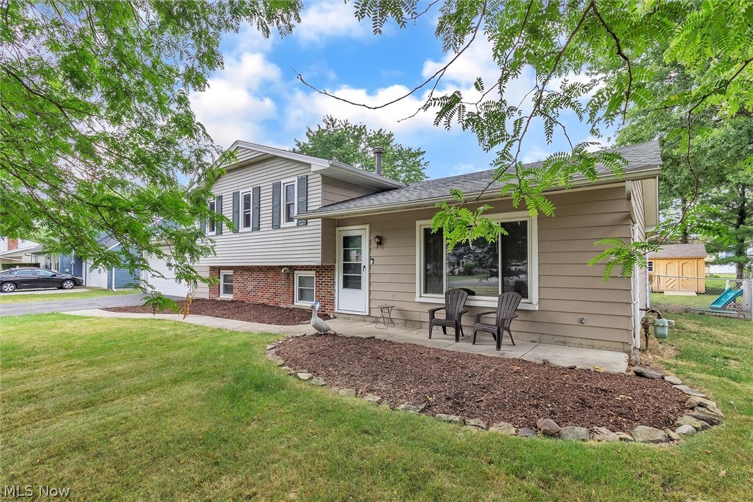 1068 Novak Road Grafton, OH 44044 - Photo 3 of 31 Gallery Image 3