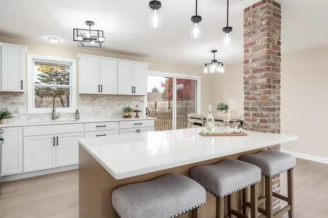 $388,900 | 2205 Green Valley Drive, Janesville, WI 53546