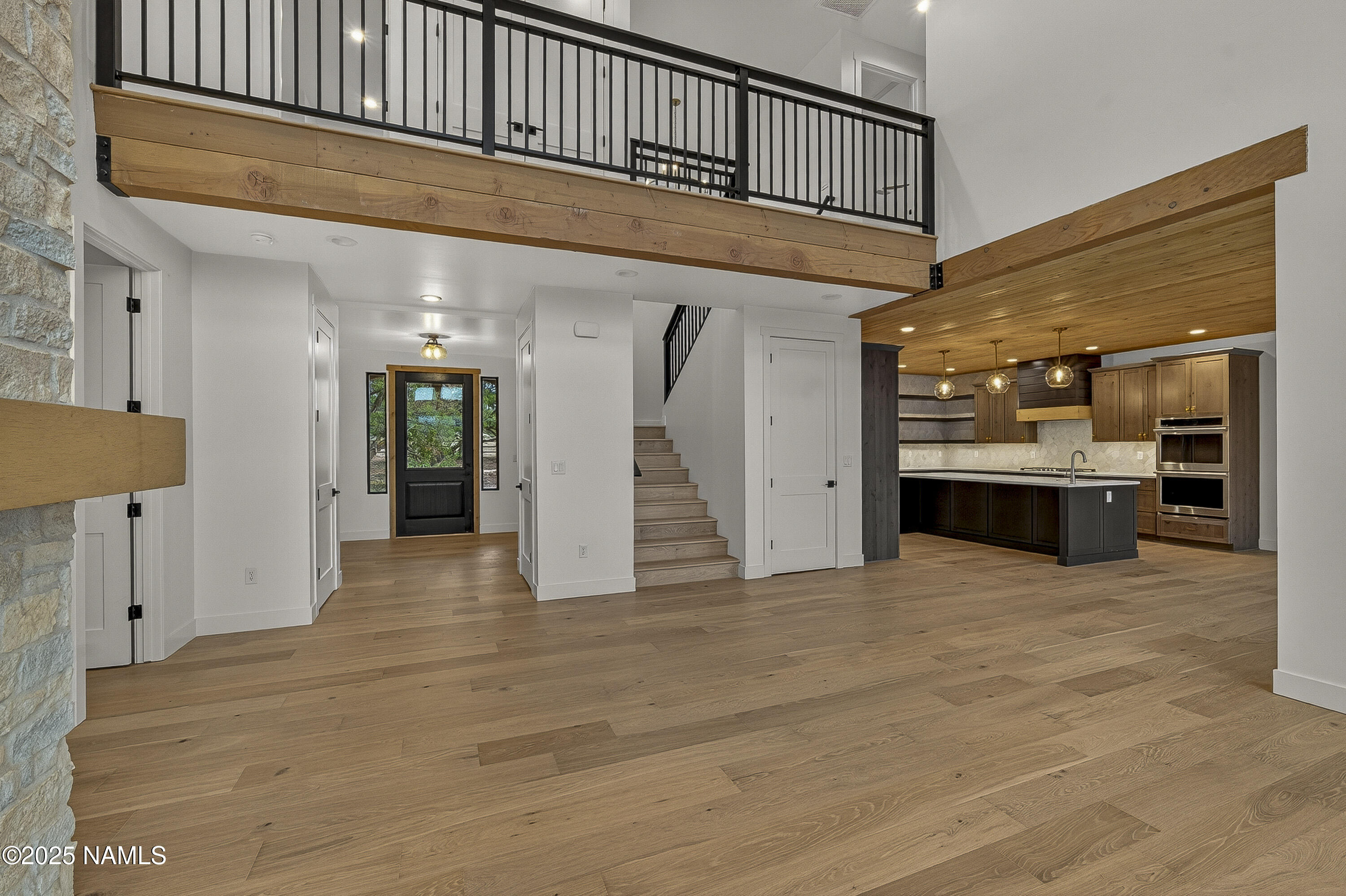 8488 Tall Tales Rnch Road Flagstaff, AZ 86004 - Photo 11 of 52 Great room 3