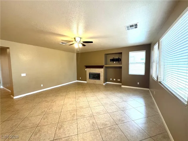 $2,800 | 332 Glistening Cloud Drive, Henderson, NV 89012