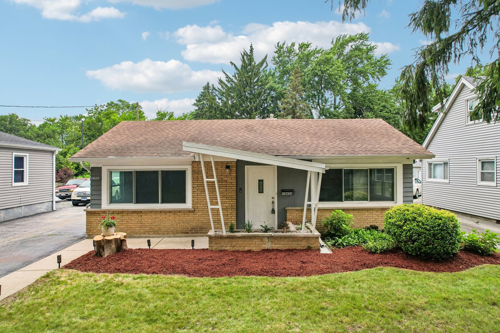 14626 Abbottsford Road Midlothian, IL 60445 - Photo 1 of 25