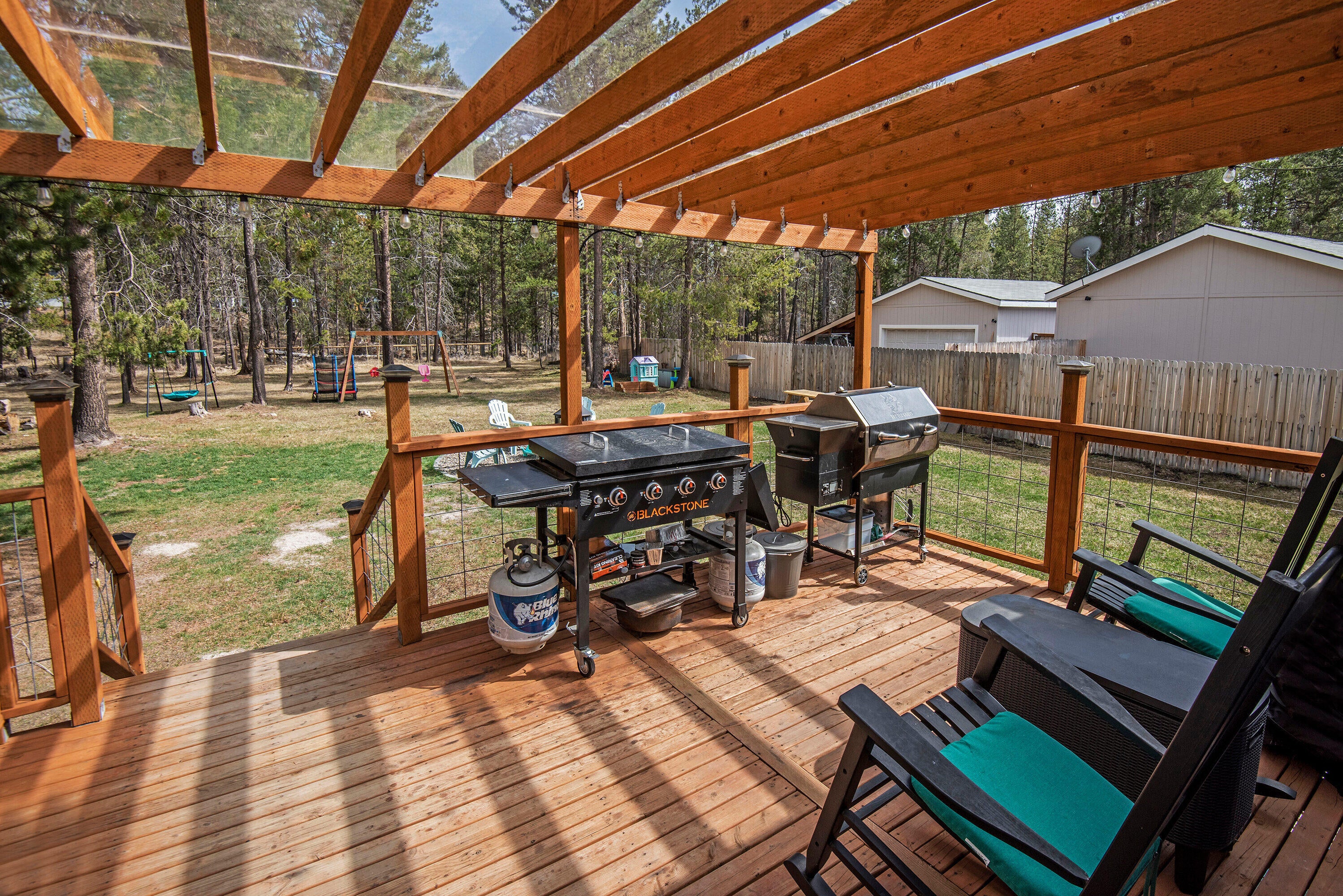 55842 Swan Road Bend, OR 97707 - Photo 18 of 25 Covered deck