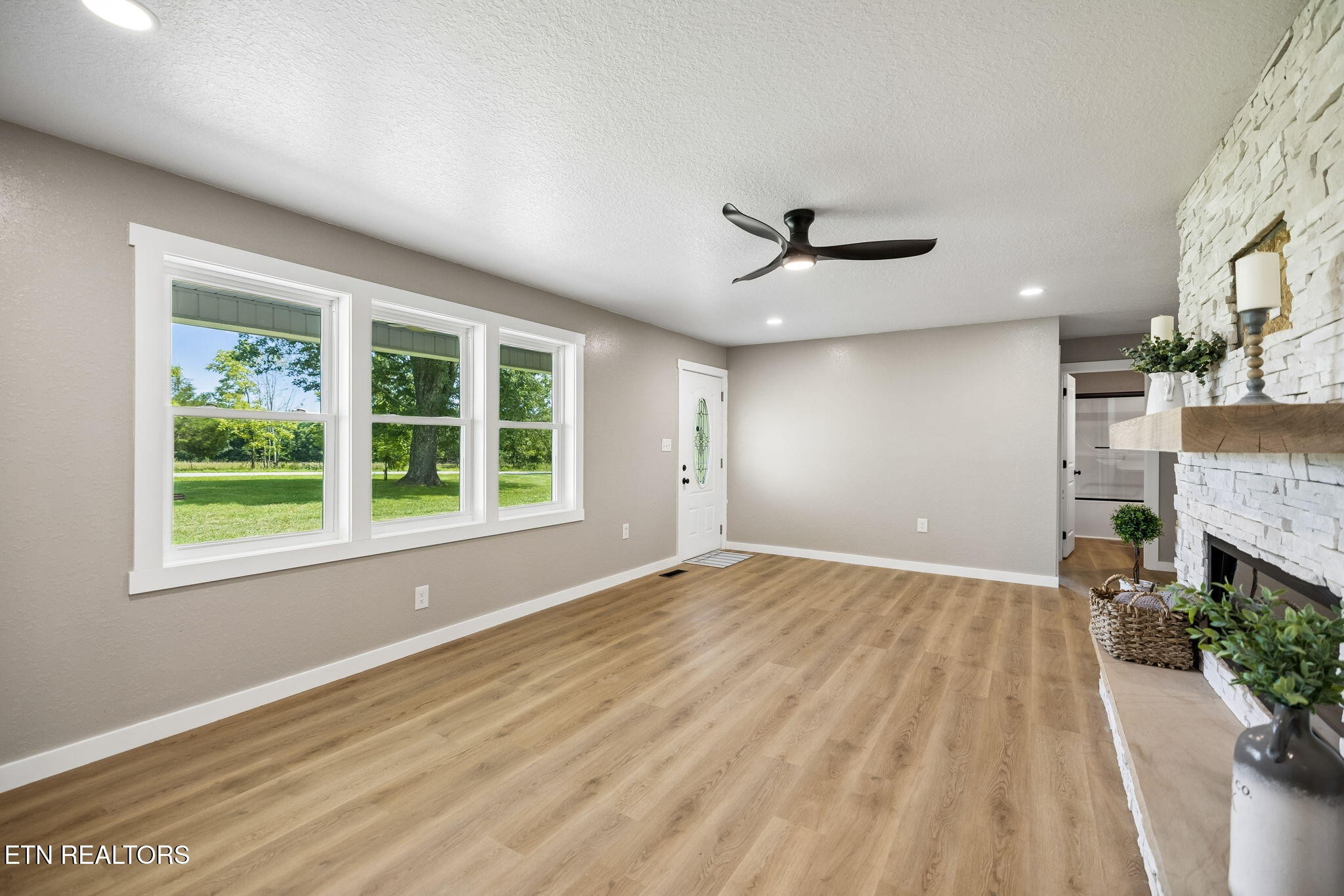 1509 Ted Davis Road Crossville, TN 38572 - Photo 4 of 45