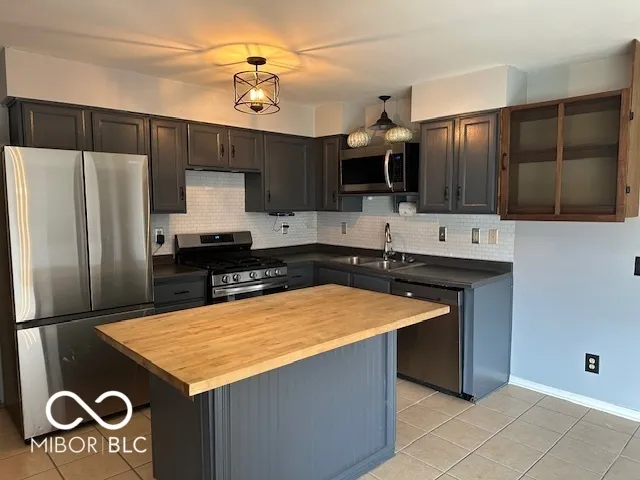 $245,000 | 207 East Log Street, Carthage, IN 46115