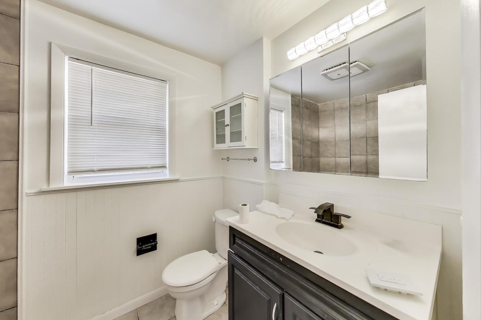 2113 Walnut Street Waukegan, IL 60087 - Photo 16 of 25