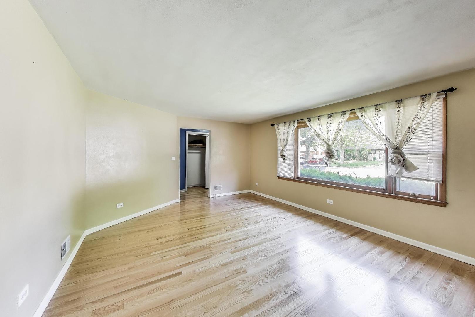 2113 Walnut Street Waukegan, IL 60087 - Photo 4 of 25