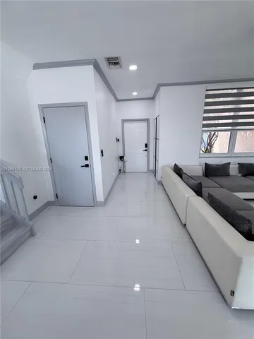 $3,600 | 15102 Northwest 7th Court, Pembroke Pines, FL 33028