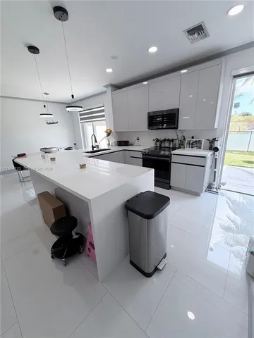 $3,600 | 15102 Northwest 7th Court, Pembroke Pines, FL 33028