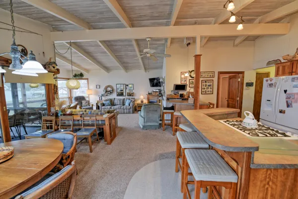 $699,900 | 9471 Peninsula Drive, Stanwood, MI 49346