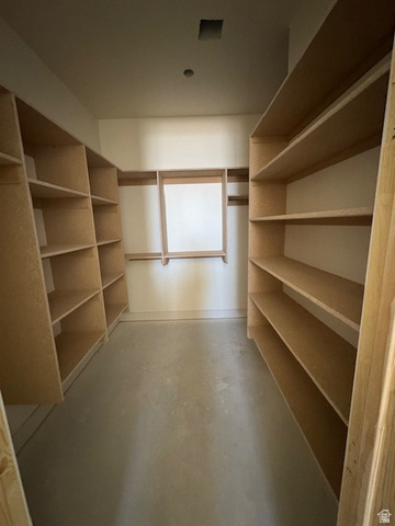 5005 North 75 East Enoch, UT 84721 - Photo 20 of 37 View of walk in closet