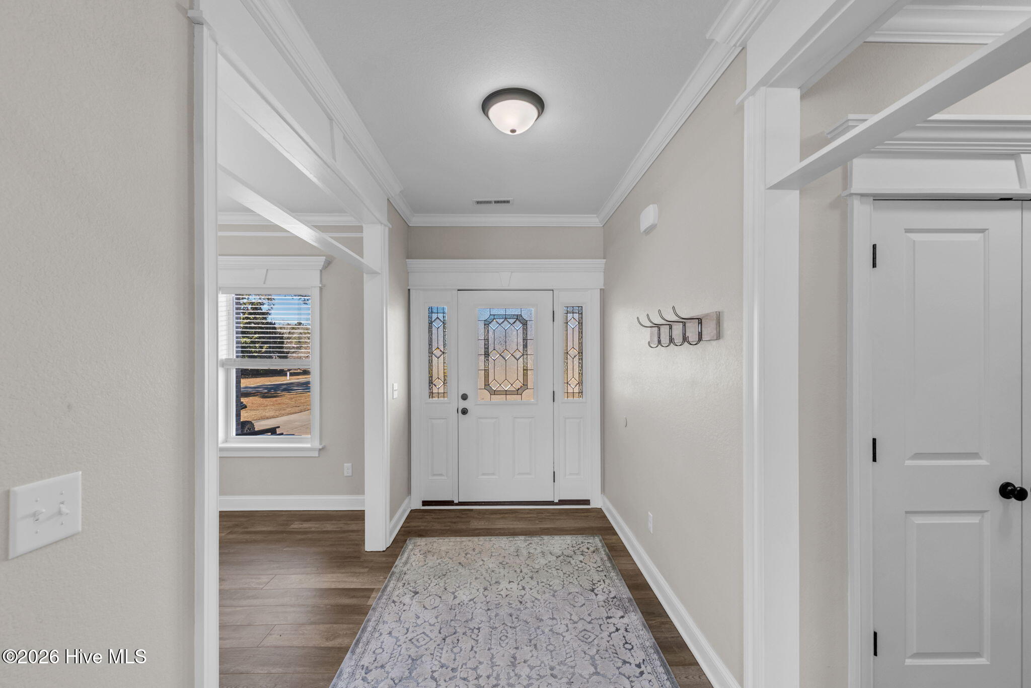 111 Lighthouse View Aydlett, NC 27916 - Photo 10 of 36 Foyer entry