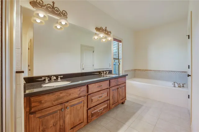 $385,000 | 2708 Hickory Court, Bryan, TX 77808