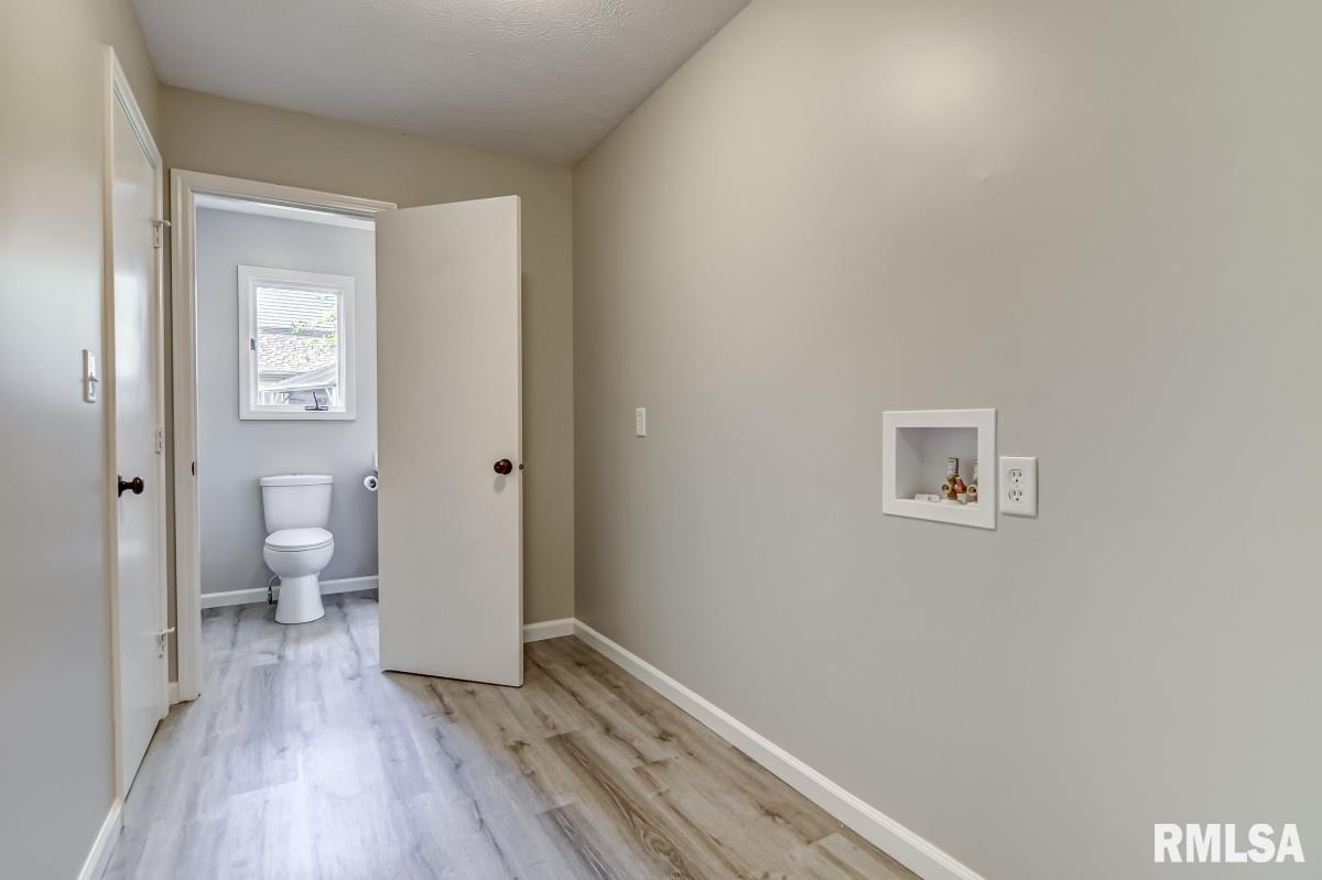 14532 Frontier Drive Athens, IL 62613 - Photo 21 of 32 Gallery Image 21
