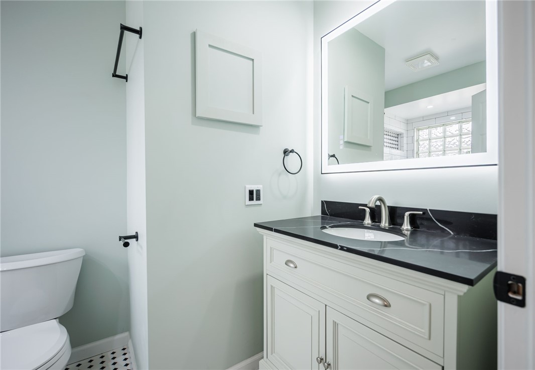 260 Point Pleasant Road Irondequoit, NY 14622 - Photo 14 of 49 1st floor full bath