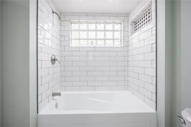 $369,000 | 260 Point Pleasant Road, Irondequoit, NY 14622