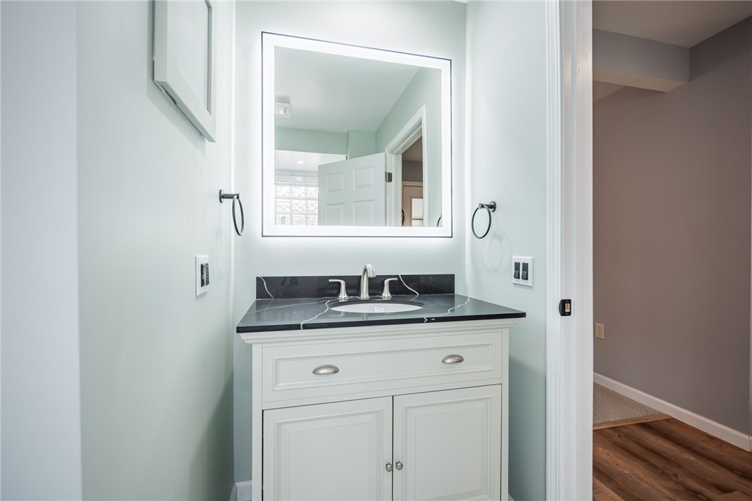 260 Point Pleasant Road Irondequoit, NY 14622 - Photo 16 of 49 1st floor bath