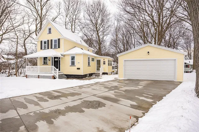 $369,000 | 260 Point Pleasant Road, Irondequoit, NY 14622