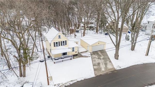 $369,000 | 260 Point Pleasant Road, Irondequoit, NY 14622