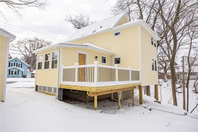 $369,000 | 260 Point Pleasant Road, Irondequoit, NY 14622