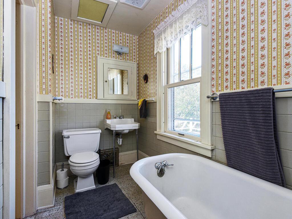 144 West Diamond Lake Road Minneapolis, MN 55419 - Photo 15 of 20 Gallery Image 15