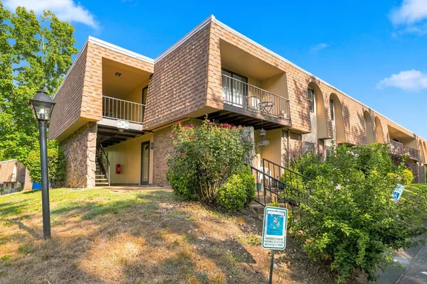 $1,800 | 420 Walton Lane, Unit K66, Madison, TN 37115
