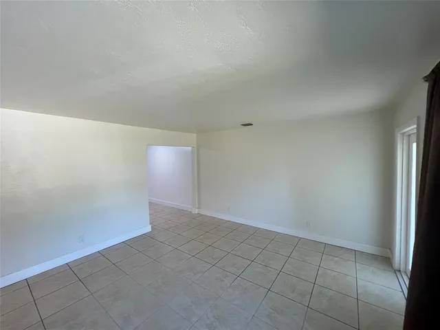 $2,750 | 2648 Cleveland Street, Unit 1, Hollywood, FL 33020