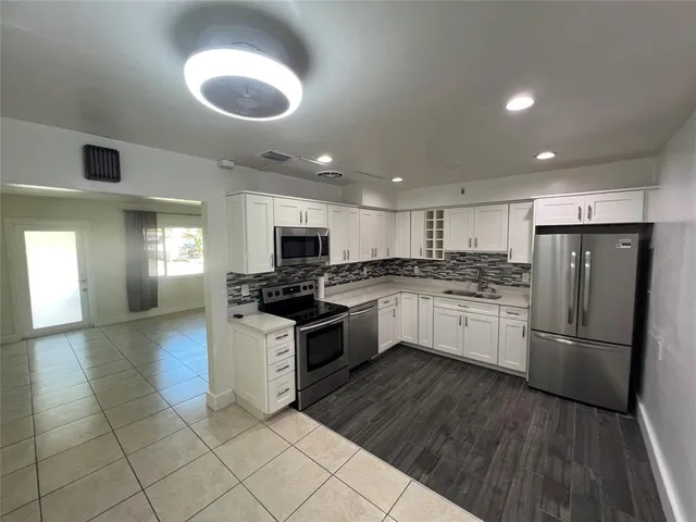 $2,750 | 2648 Cleveland Street, Unit 1, Hollywood, FL 33020