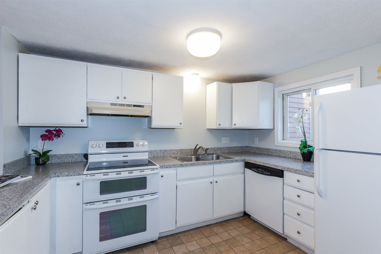 25 East Chamberlain Road, Unit F Merrimack, NH 03054 - Photo 6 of 27