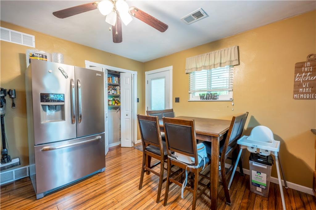 327 Beech Road Pittsburgh, PA 15239 - Photo 13 of 46
