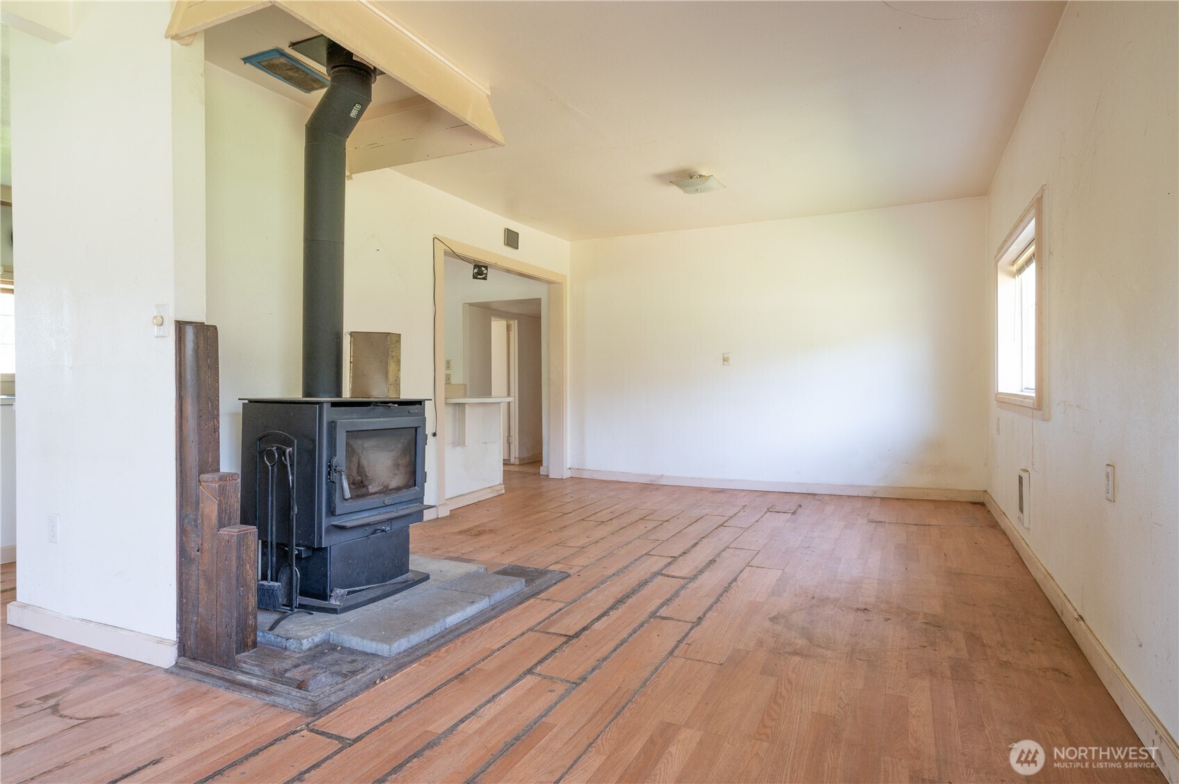 2225 Ocean Beach Road Copalis Crossing, WA 98536 - Photo 5 of 36 Gallery Image 5