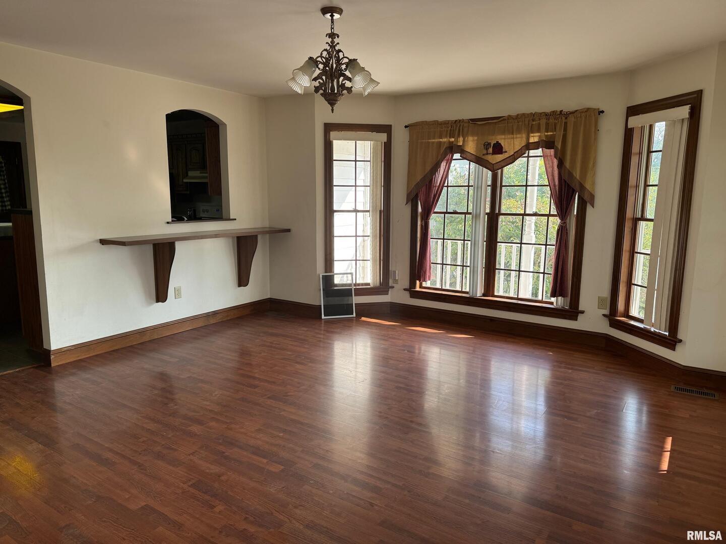 102 West North Street Ina, IL 62846 - Photo 16 of 61